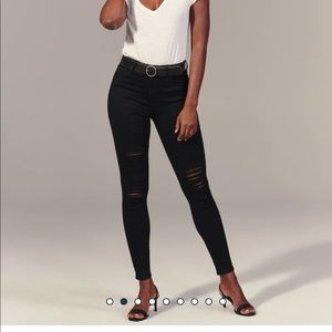 Abercrombie & Fitch Curve Love Jeans (size 32)